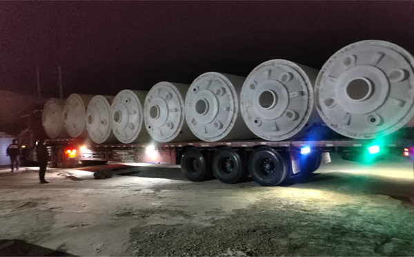 文殊镇锥底桶交付现场